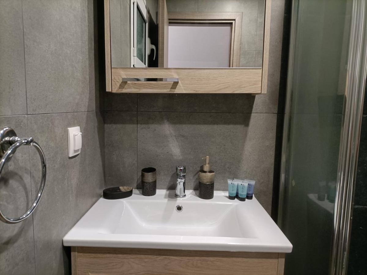 Modern Comfy Apartment Athens Luaran gambar