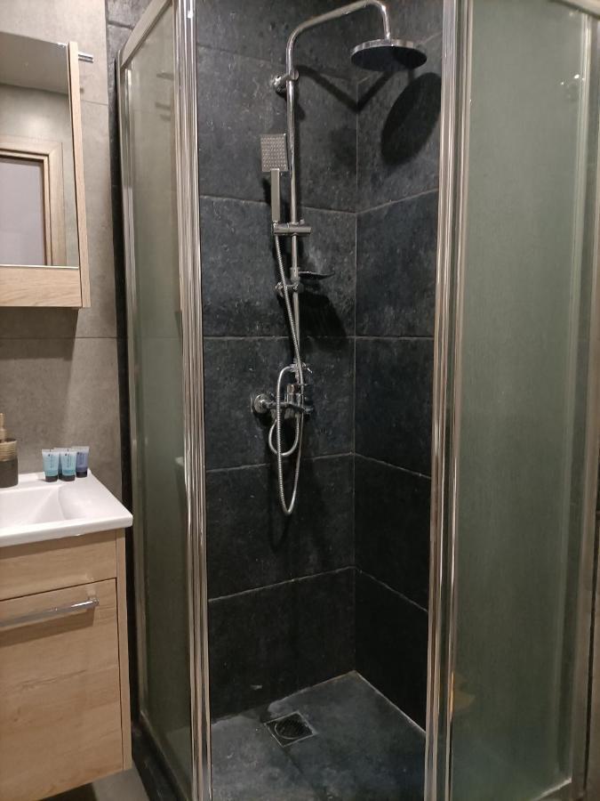 Modern Comfy Apartment Athens Luaran gambar